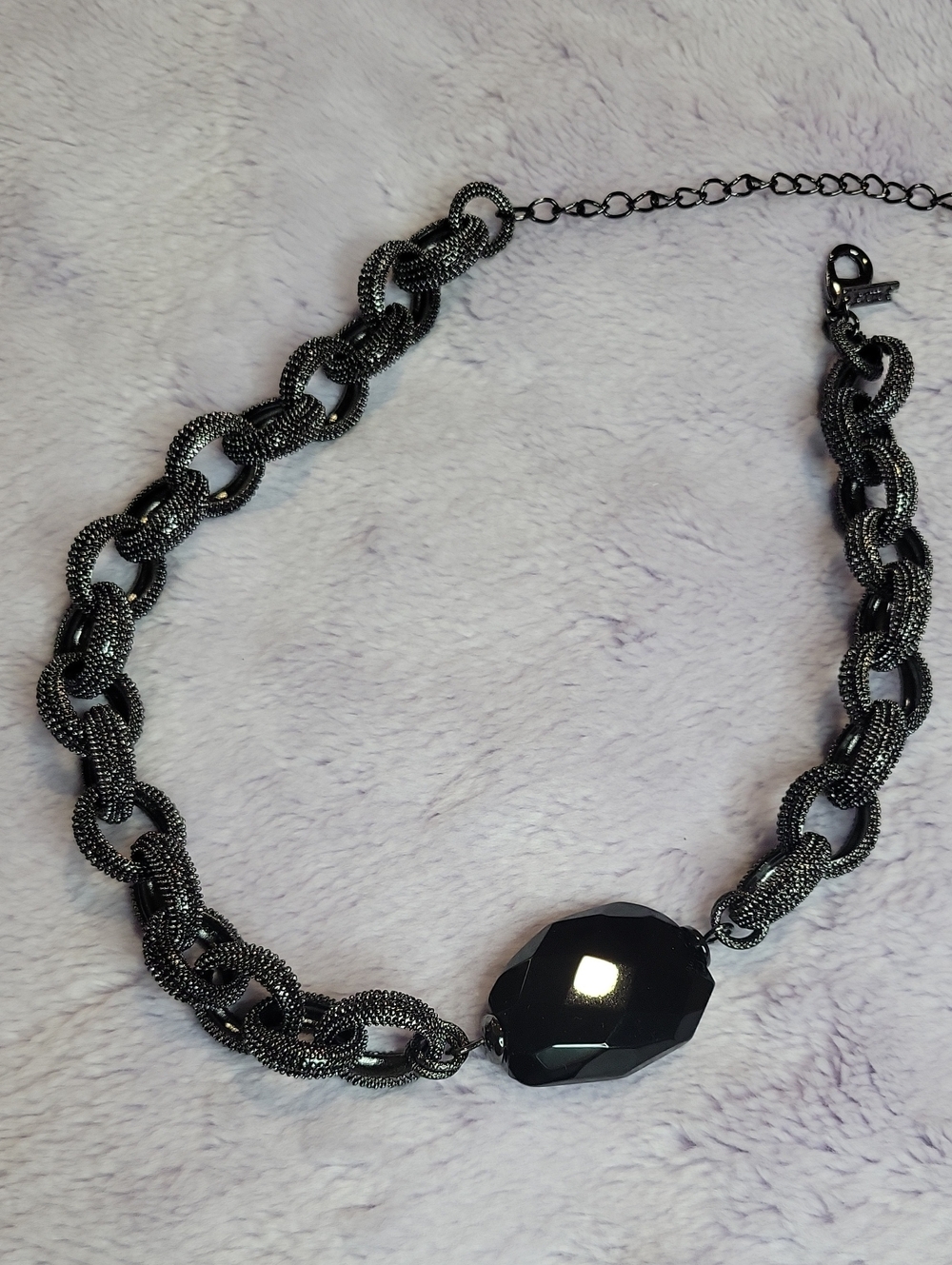 Source Unknown Black Faceted Centerpiece Chain Necklace